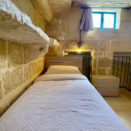 Bed & Breakfast Ta Pinu Għarb