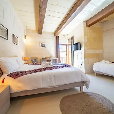 Bed & Breakfast Ta Pinu Għarb