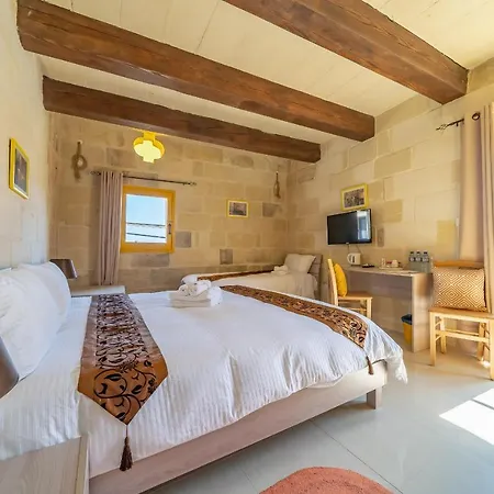 Ta Pinu Bed & Breakfast 3*