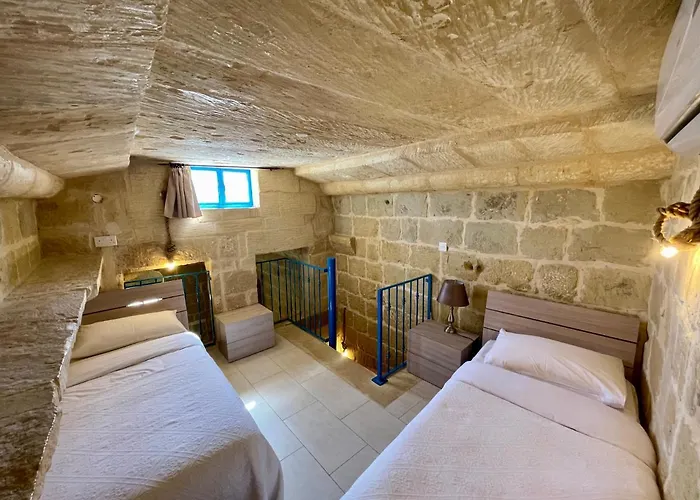 Ta Pinu Bed & Breakfast 3*