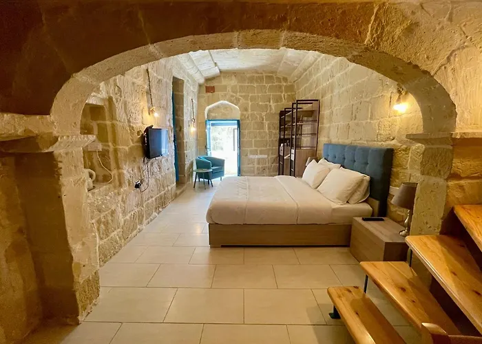 Ta Pinu Bed & Breakfast 3*